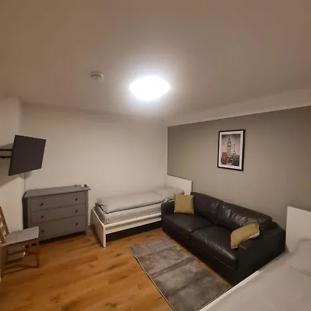 Schoene 2 In Uerdingen Naehe Duesseldorf Apartamento Krefeld